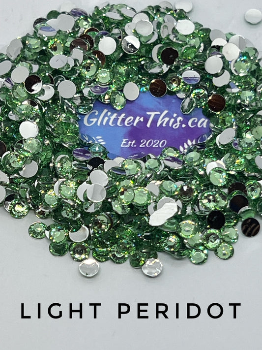 Light Peridot - Resin Silverback